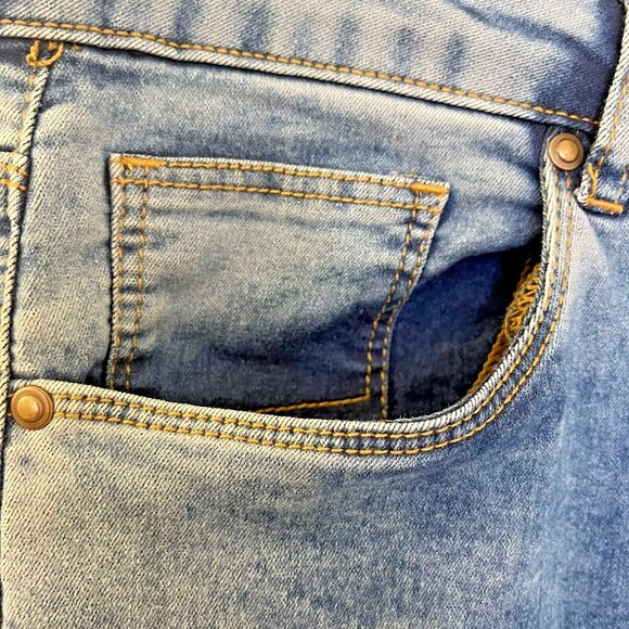 Bundle It! Cherokee Women's Mid Waist Ankle Blue Denim 5 Pocket Jeans Size 30 - Picture 5 of 12